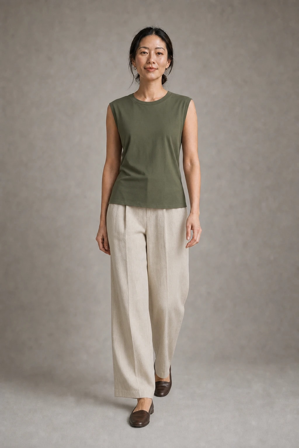 小圆领坎袖背心